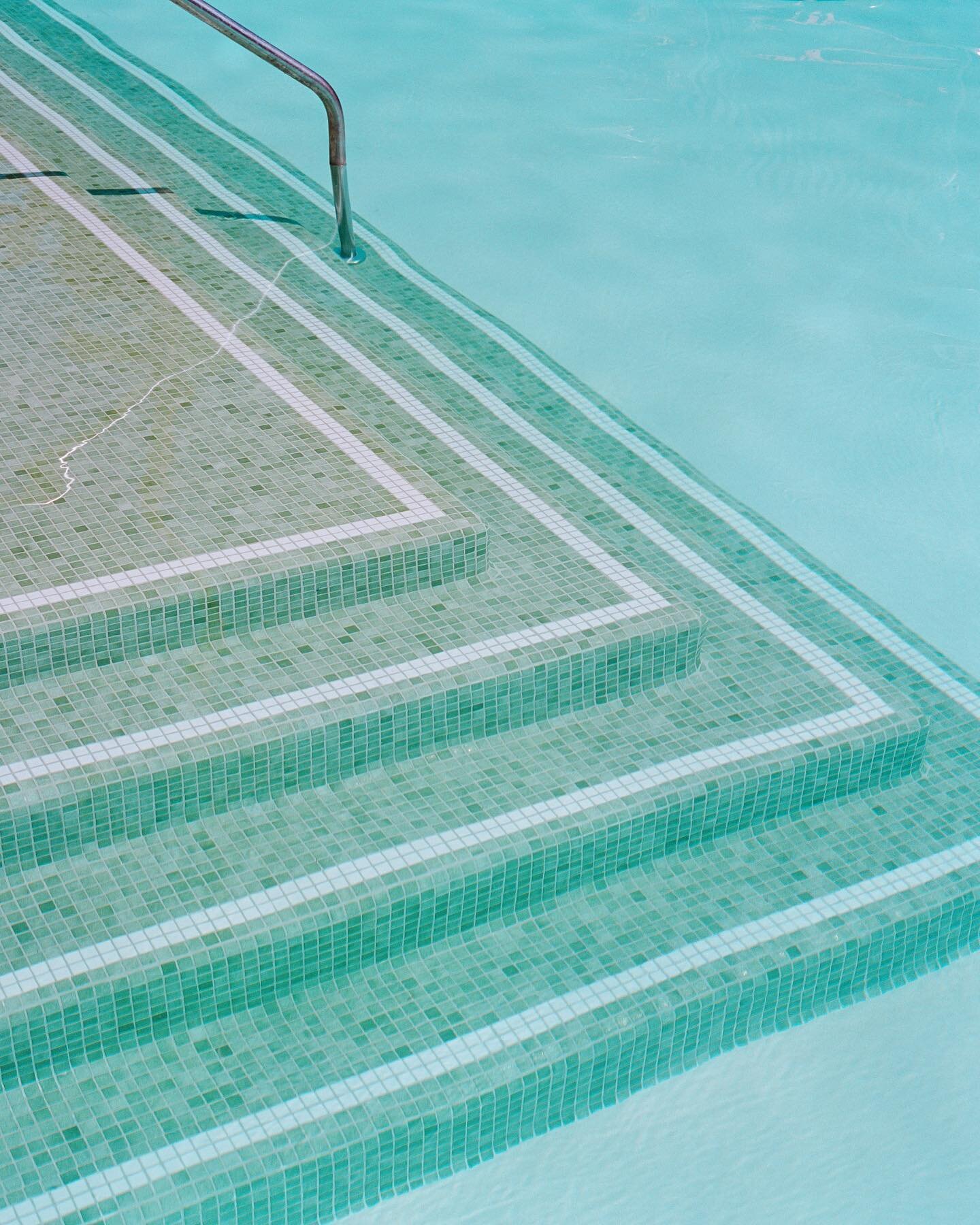 A day by the pool? Say less. These poolside moments are some of our recent favorites. #BxFancy
