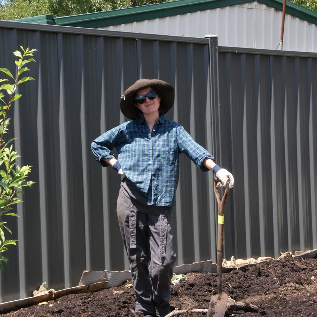 A triumphant @izzy_growing_farmers and her beautiful rows. Burying that kikuyu deep deep down, see ya later mates! Onto productive bountiful market garden rows here we come. We cant wait to help izzy get planting. Please DM us if you are keen to see 