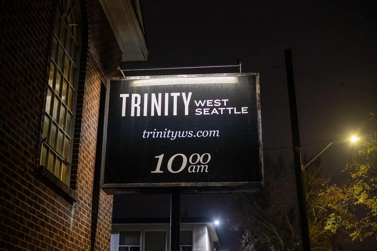 @iamjonguerra concert w/ our favorite people 🤘