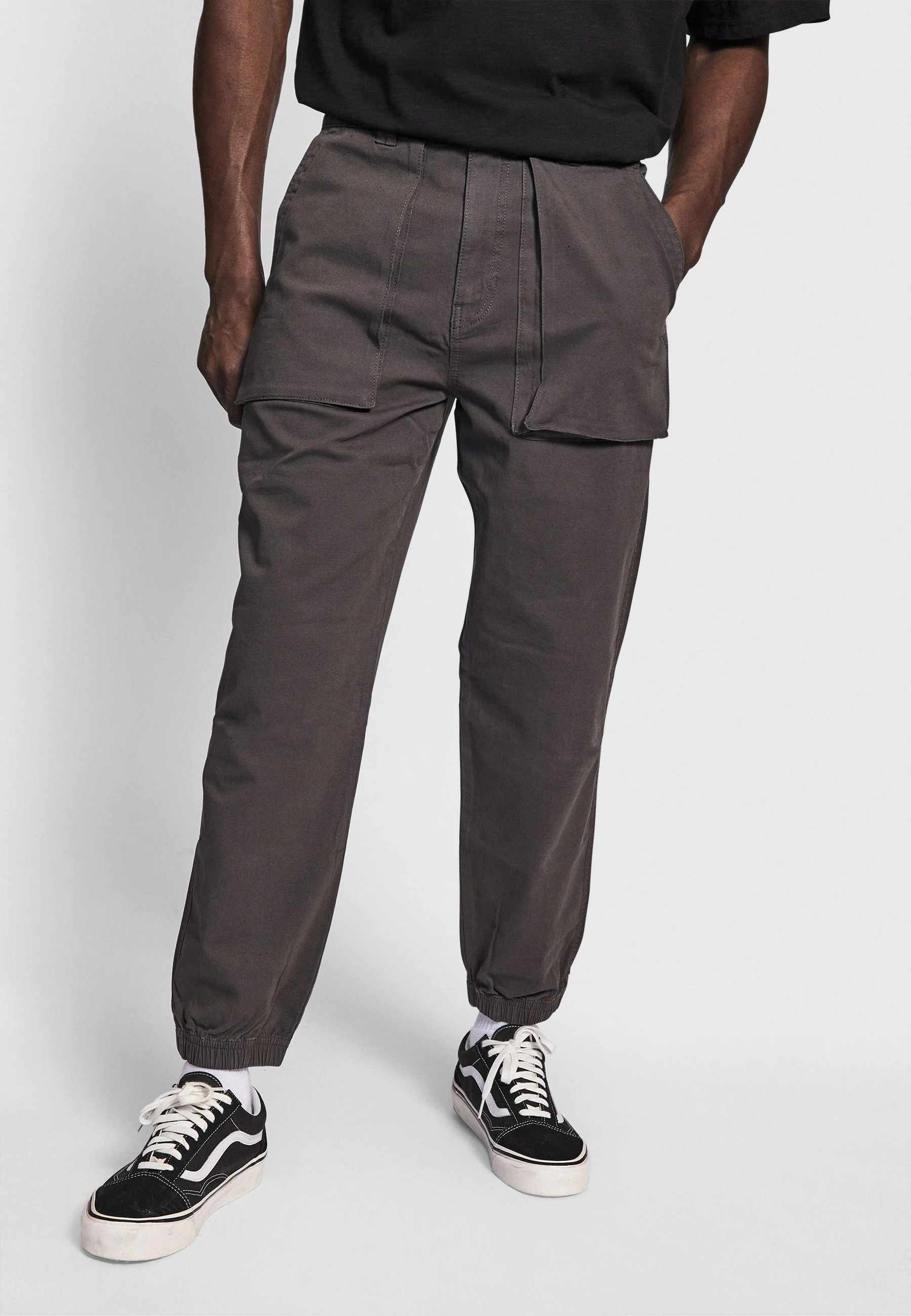 216236 RRNova Pants - Raven