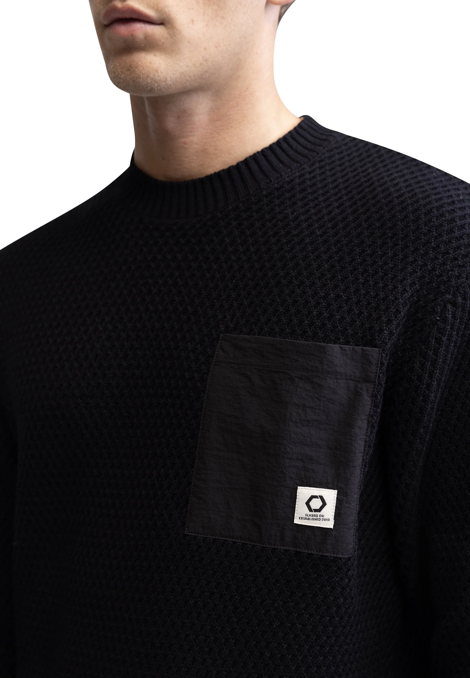 242001_Black_5.jpg
