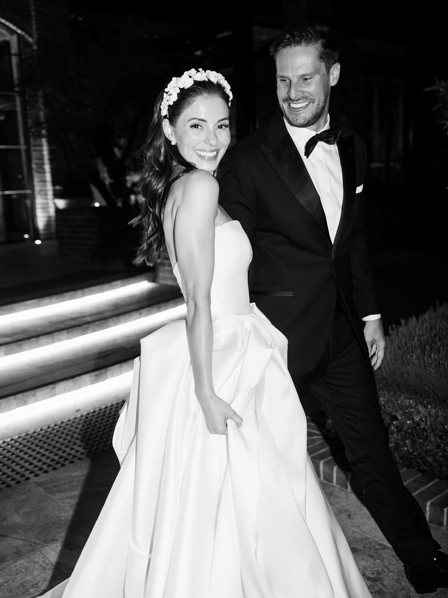 We LOVE a ceremony-to-reception hair change &mdash; and #TFMtalent Reanin Glah is a visionary when it comes to transforming a look.⁠
⁠
Hair &amp; Makeup by @reanin.glah with #TheFutureMrs⁠
Couple @amelia_gulliver &amp; @ngulliver⁠
Photographer @ninac