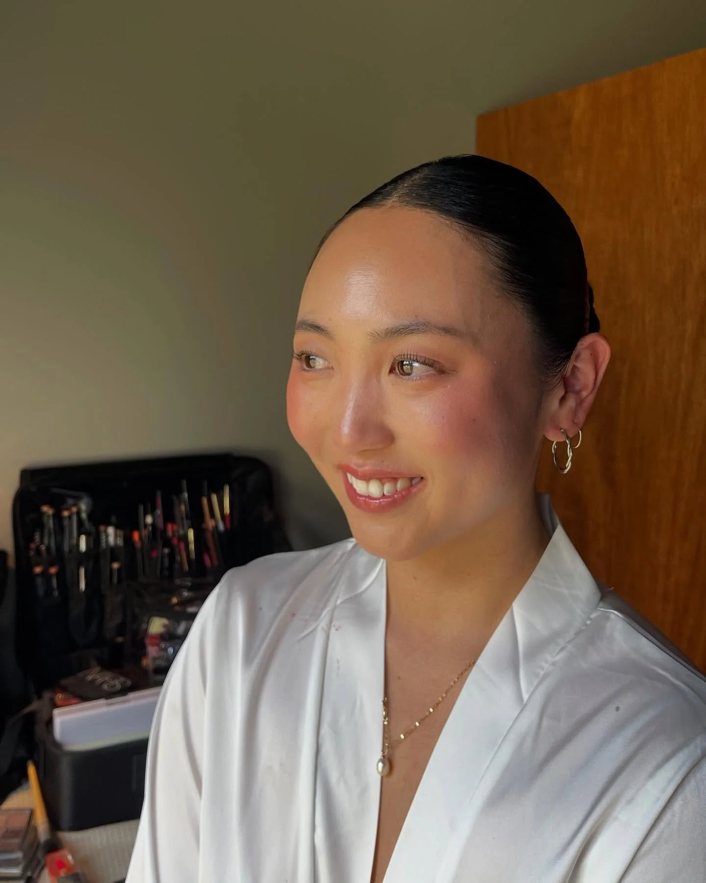 About last weekend&hellip; ✨

Signature bridal glow crafted by @teneillesorg

Skin prepped with @merit 
Makeup using @chanel.beauty 

#sydneybrides #sydneyweddings #sydneymakeupartist #sydneymua #bridalmakeup #bridalglow #bridalbeauty #weddingmakeupa