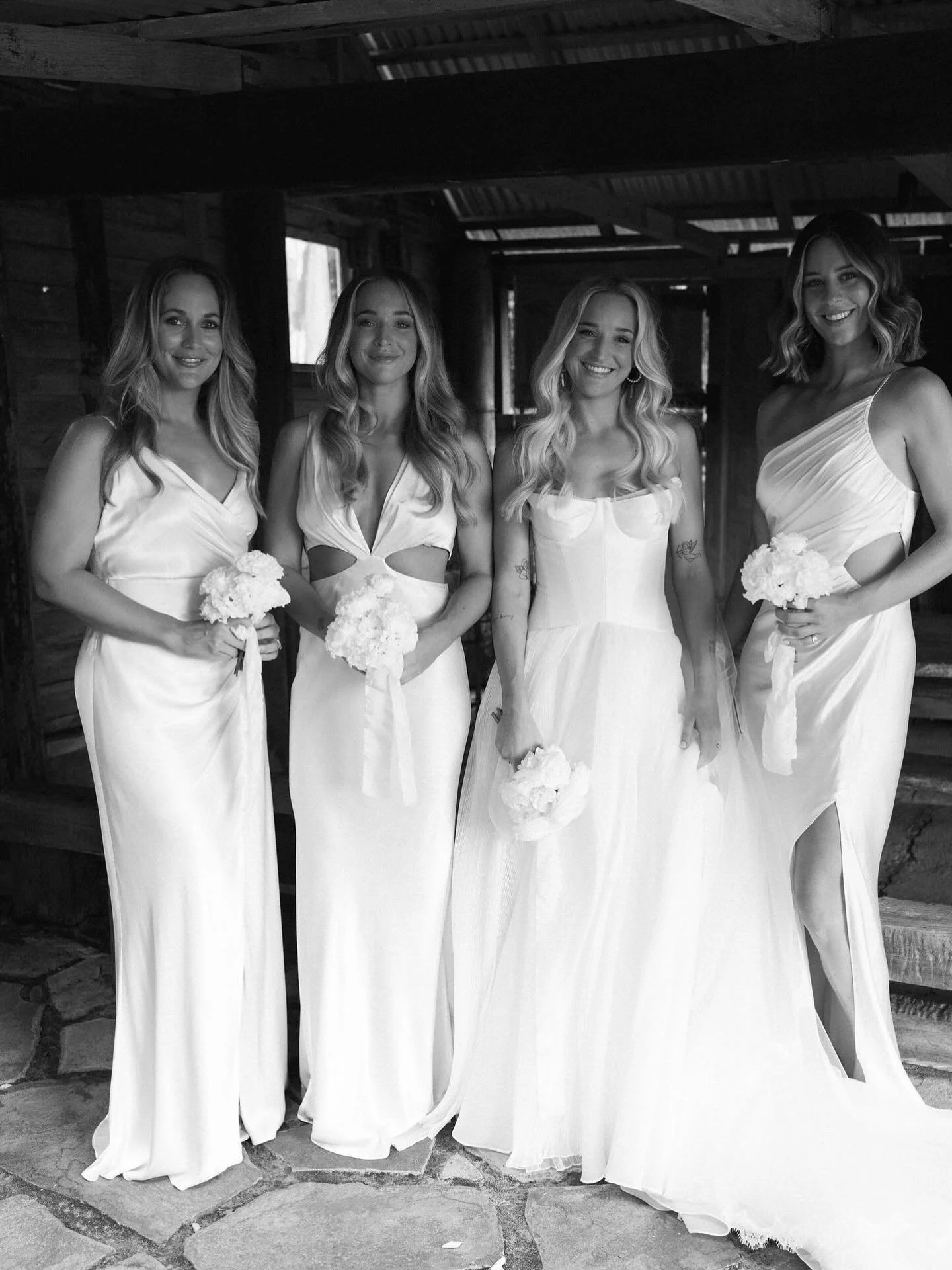 An absolute dream TFM bridal team-up ⁠for Kristin and James&rsquo;s stunning wedding.⁠
⁠
Bridal hair &amp; makeup by @satyaschmitzmakeup⁠
Bridesmaids hair &amp; makeup by @shannonjenningsmakeup⁠
⁠
Photography by @megankelly.studio⁠
Venue @casas_secre
