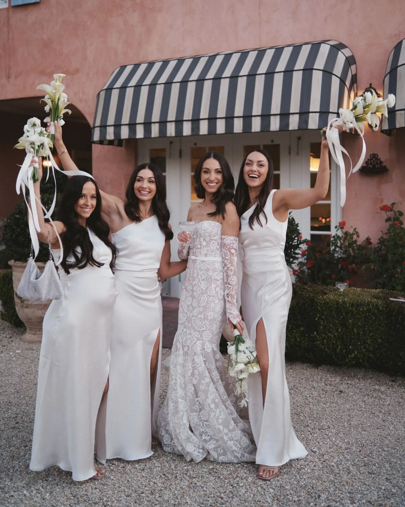 The bride and her bridesmaids are glowing ✨ @katiemooremakeup crafted a look that feels effortlessly luminous against the charming @redleafwollombi backdrop.⁠
Photography by @petekarlstrom.weddings 

Enquire at the link in our bio