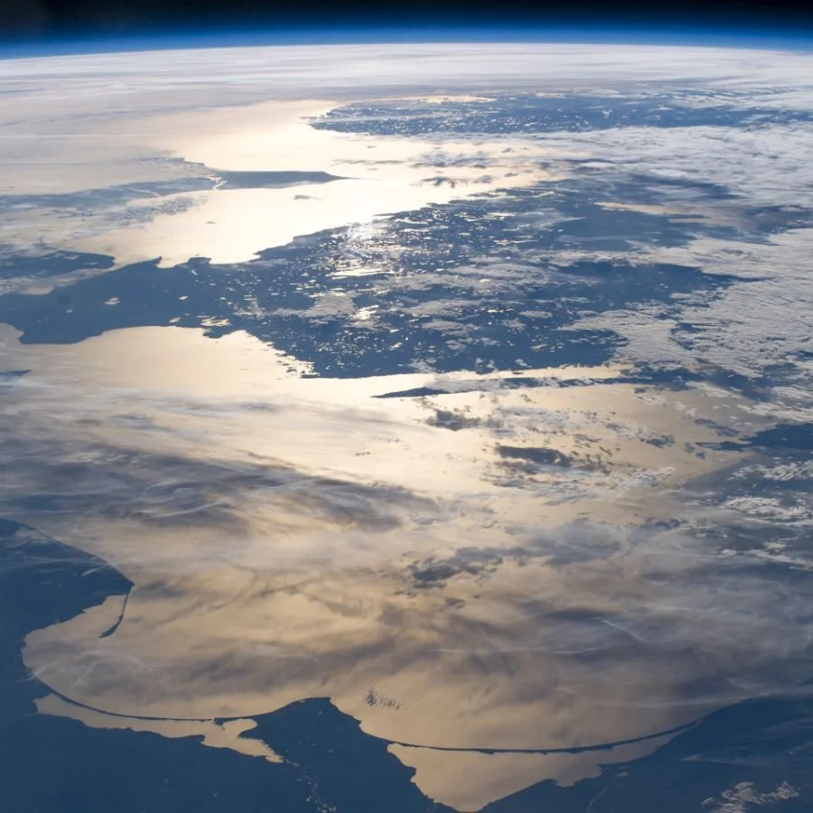 Vacker-vy-över-vår-värld-från-rymden