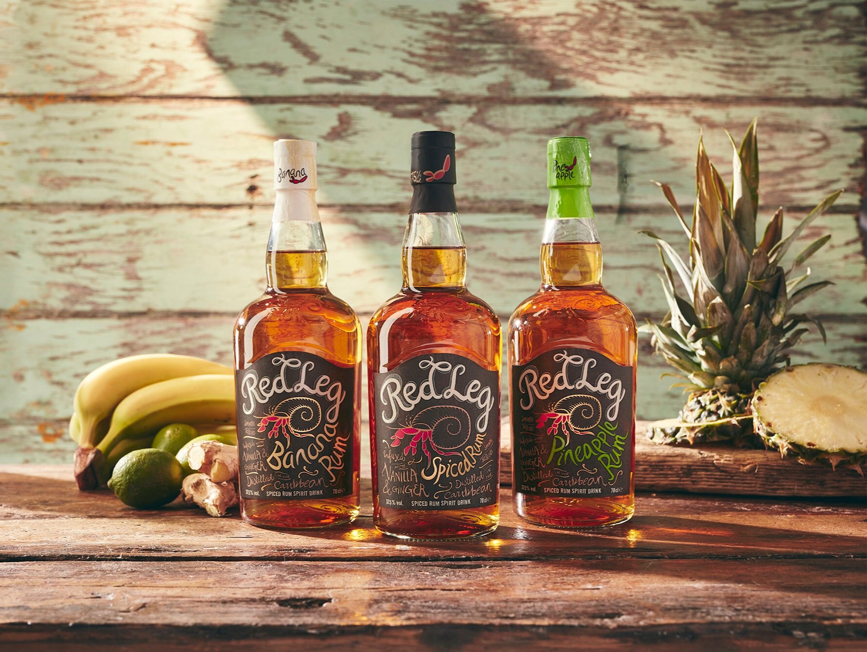 Как открыть ром. Виски ром бакарди. Как открыть ром. Ром в изогнутой бутылке. 7.