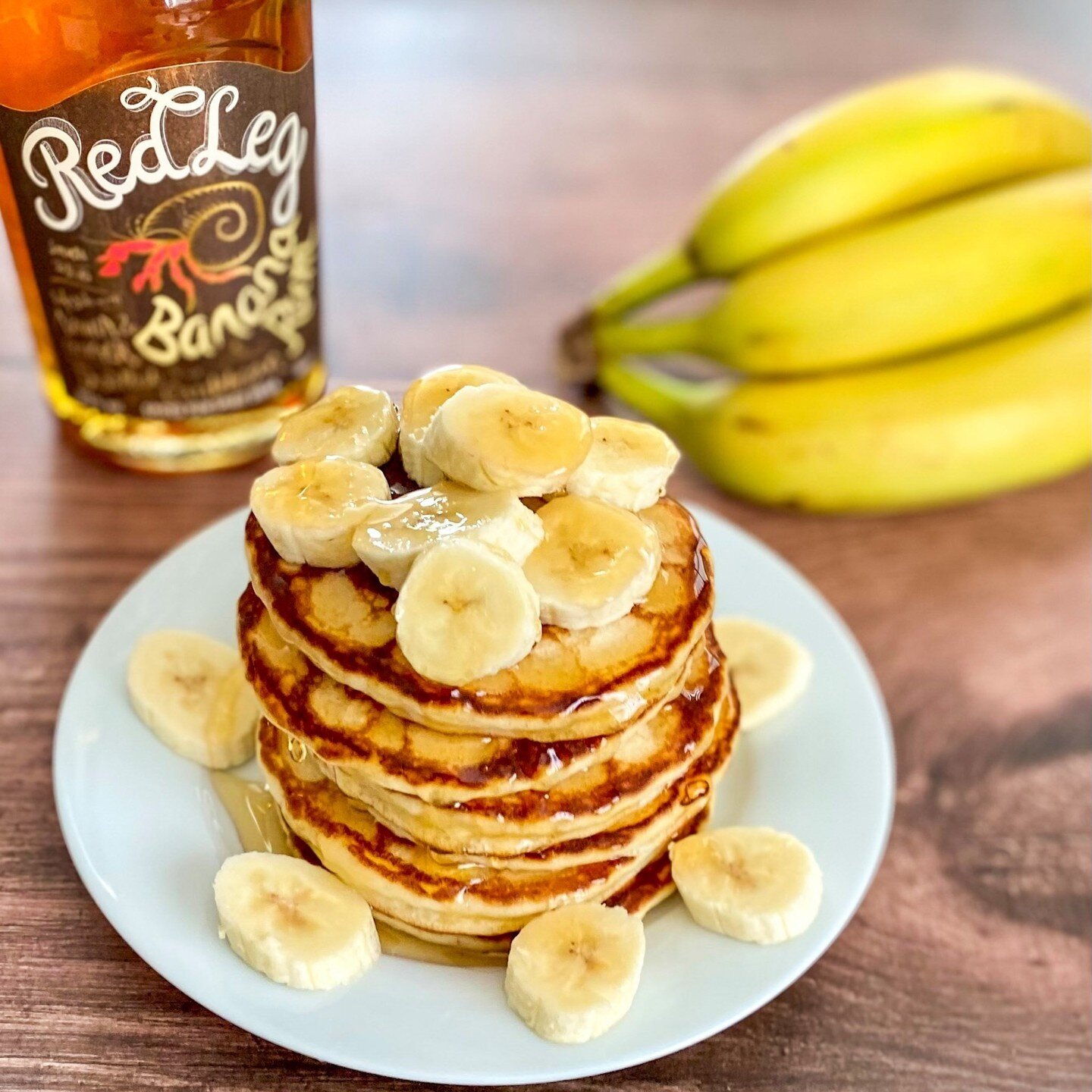 Add a twist to your pancakes with our RedLeg caramel sauce 🥞⁠
⁠
🍌 Spiced Banana Caramel 🍌 ⁠
⁠
🥞 8tbsp RedLeg Banana Rum⁠
🥞 160g light brown sugar⁠
🥞 2tbsp melted butter⁠
🥞 1tbsp maple syrup⁠
⁠
Add the rum, melted butter and maple syrup to a sa