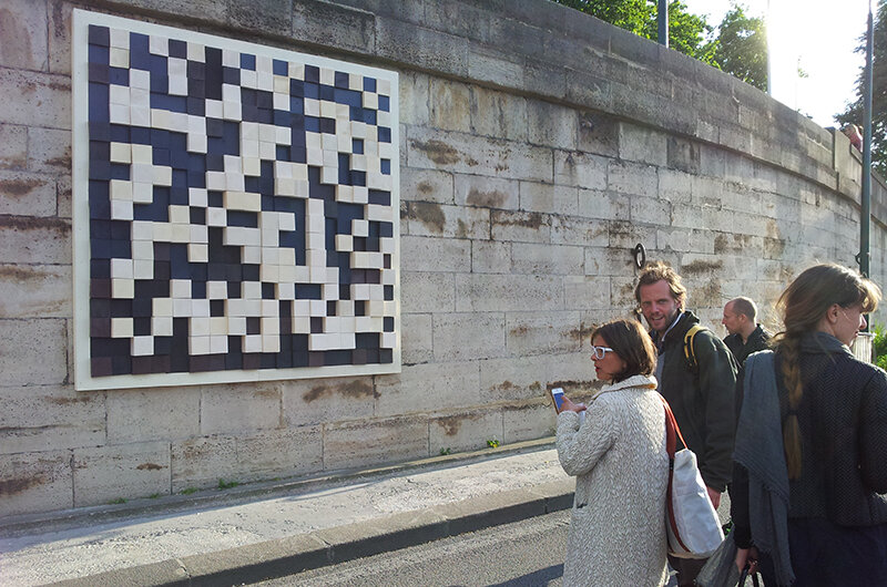 YAK-yaplusk-QR-Urban-Data-Scape-Berges-de-Seine-1.jpg