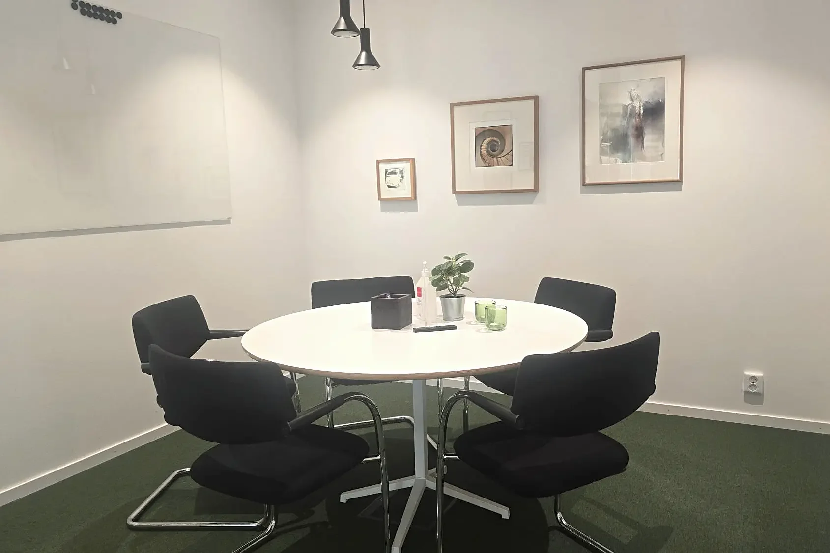 boka mötesrum 5 personer lund