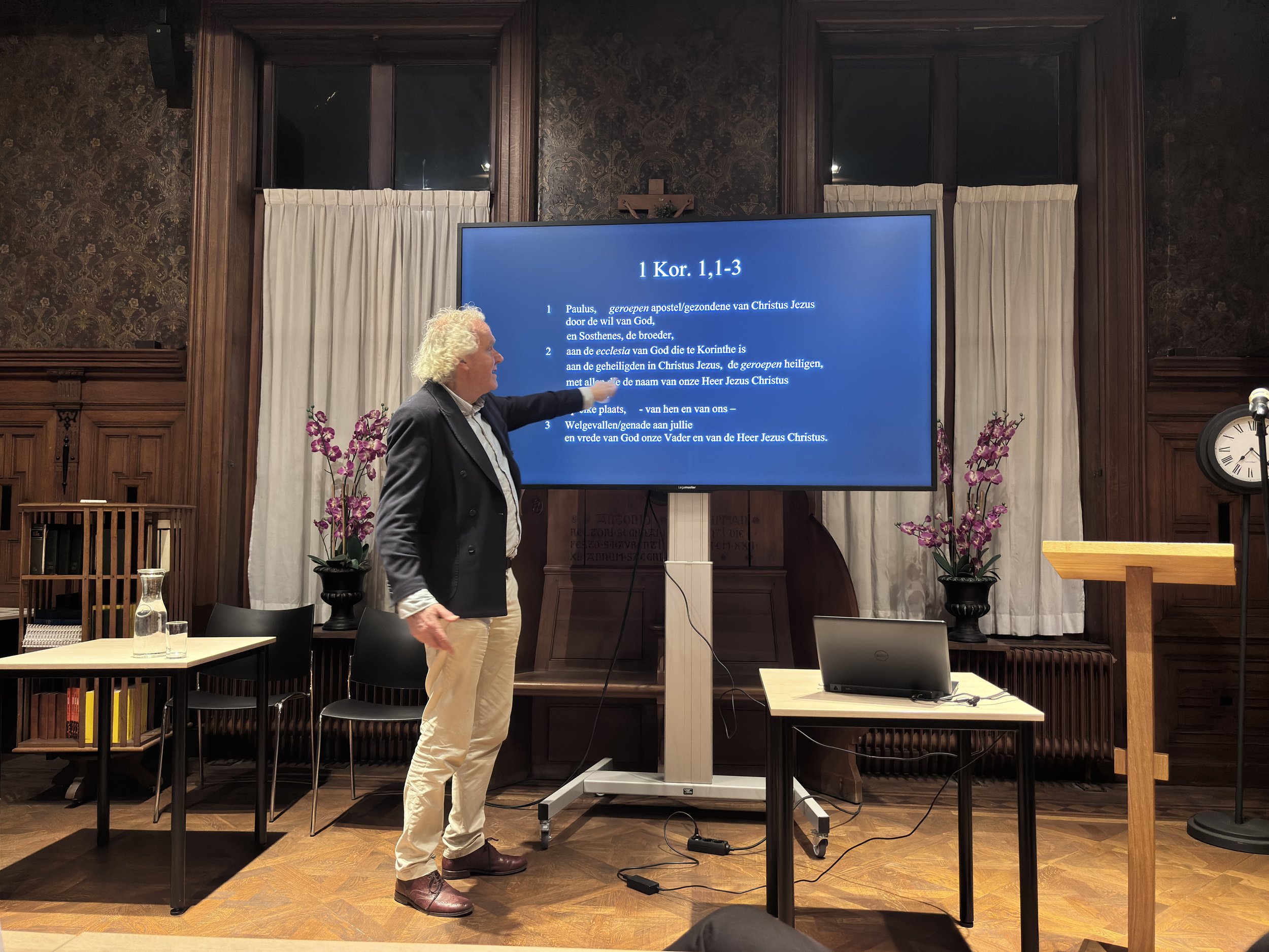 Professor Bart Koet geeft een lezing