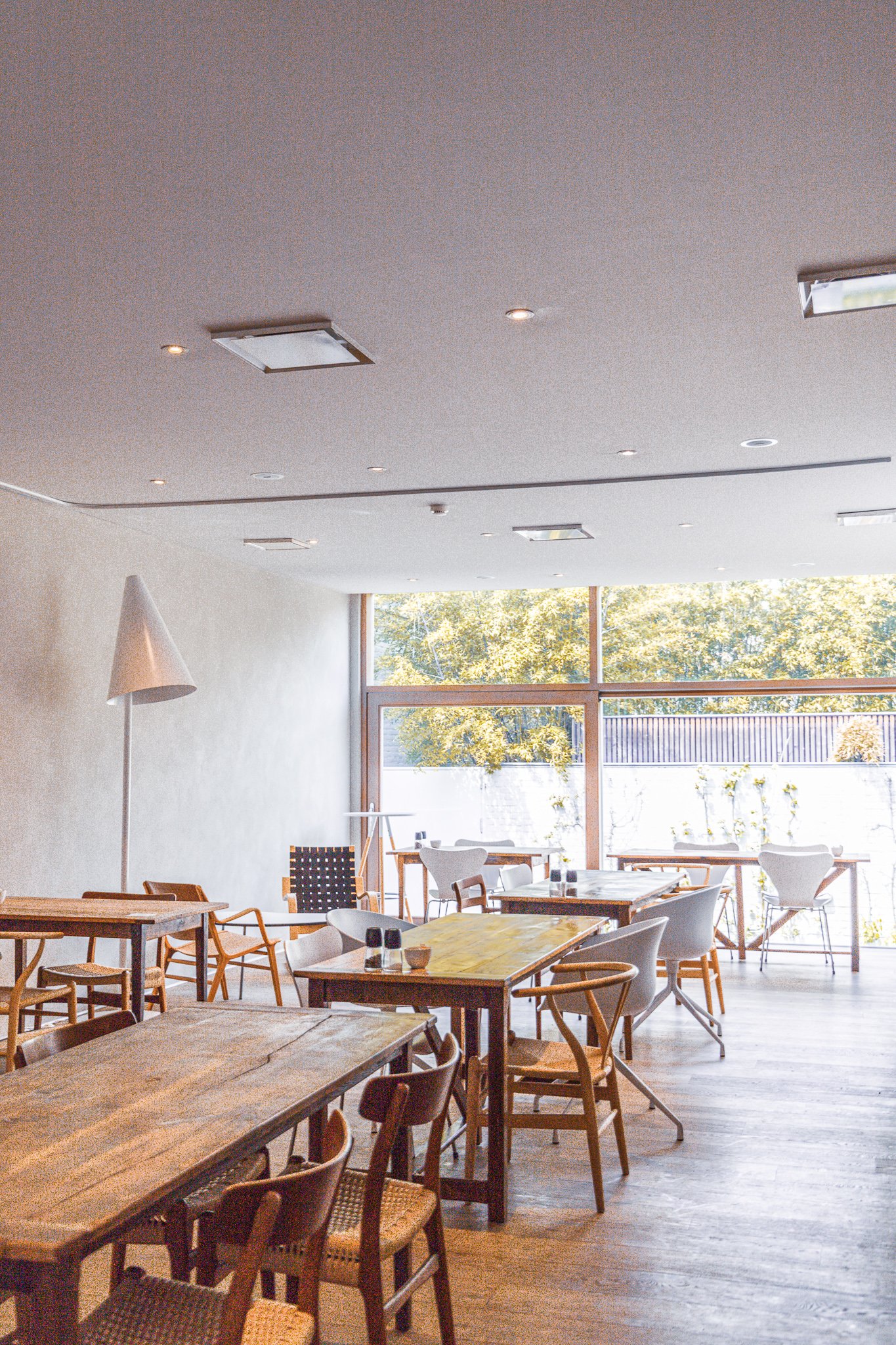 Wu Wei Werkoase / Restaurant / Lounge