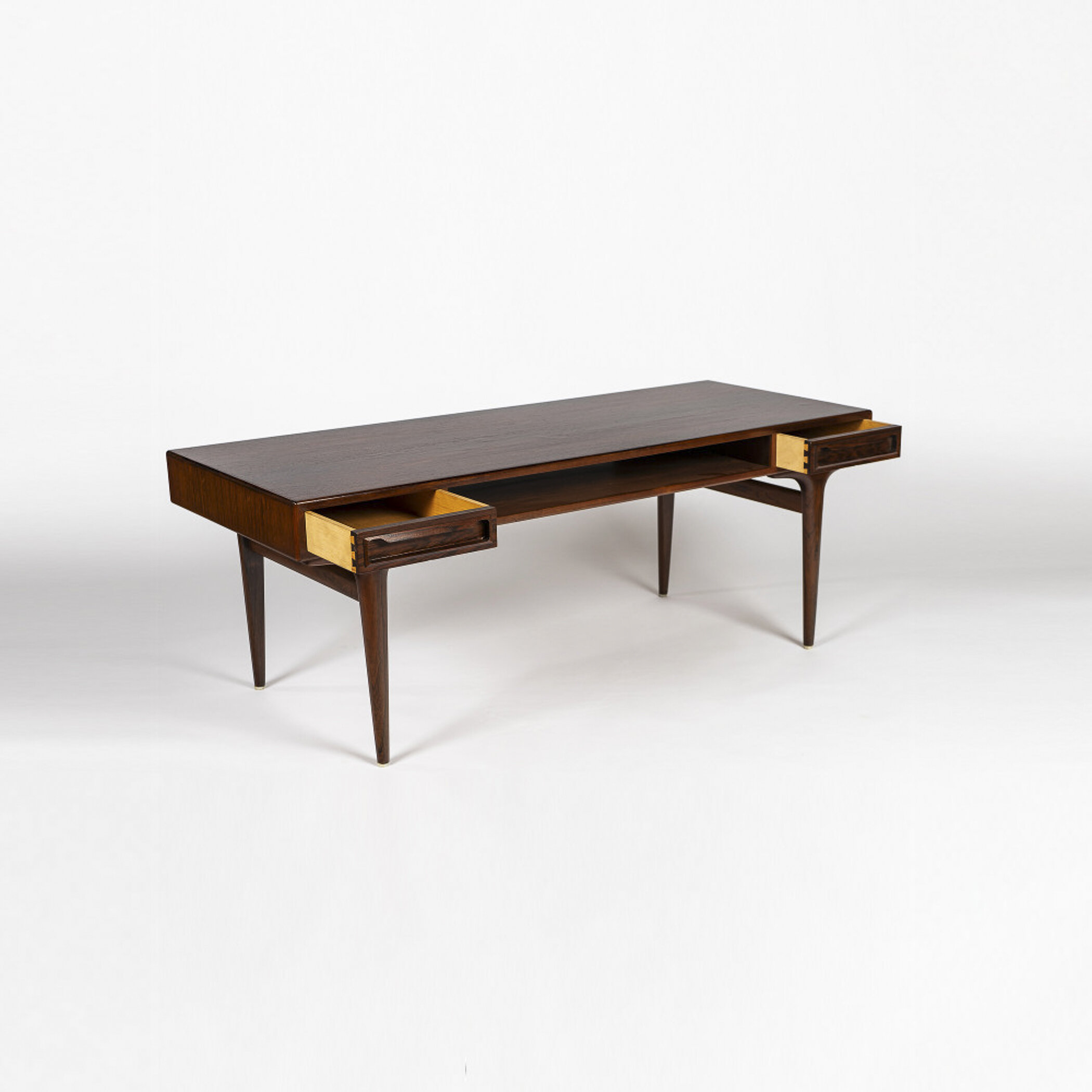 BRDR-Wahlberg-LunaSofa-Table-Angle-Open.jpg
