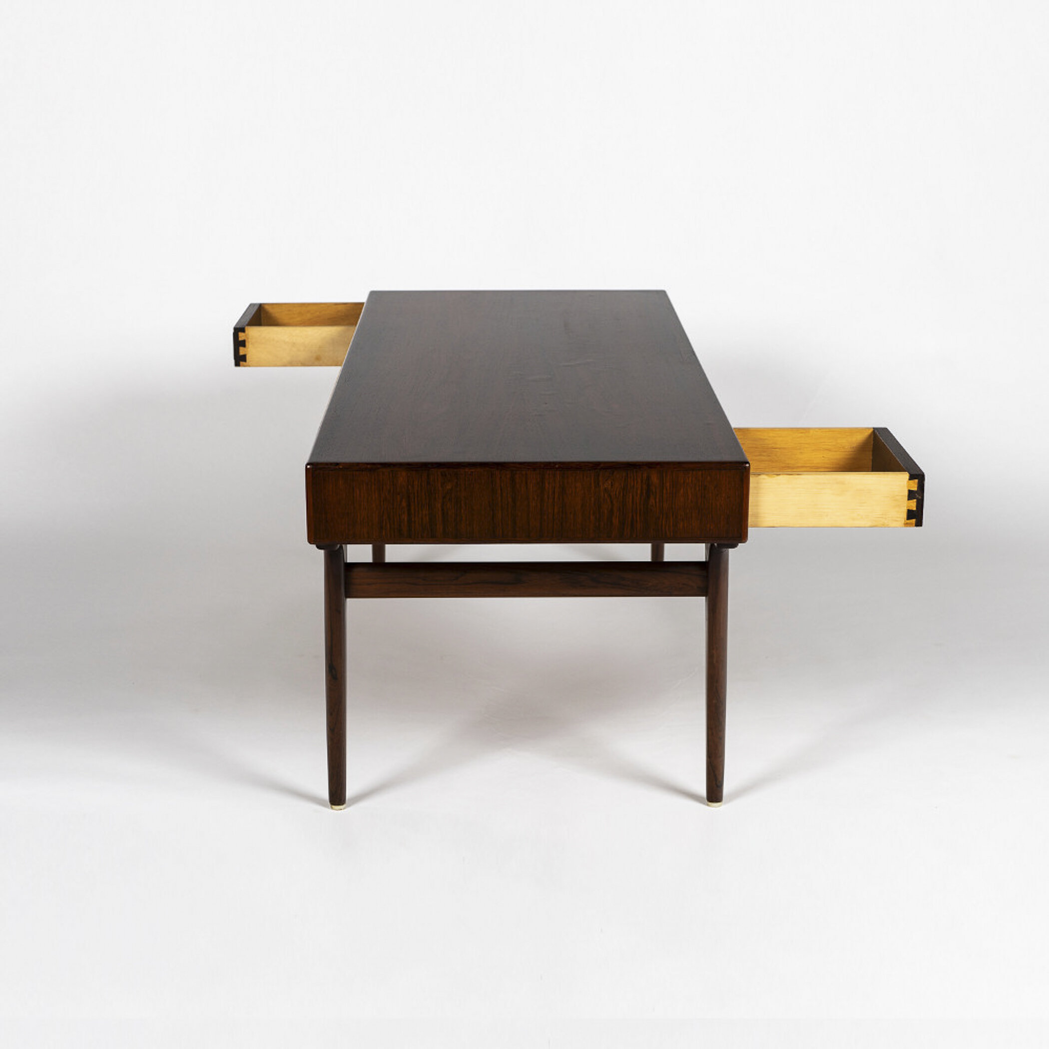 BRDR-Wahlberg-LunaSofa-Table-End-Open-Alt.jpg