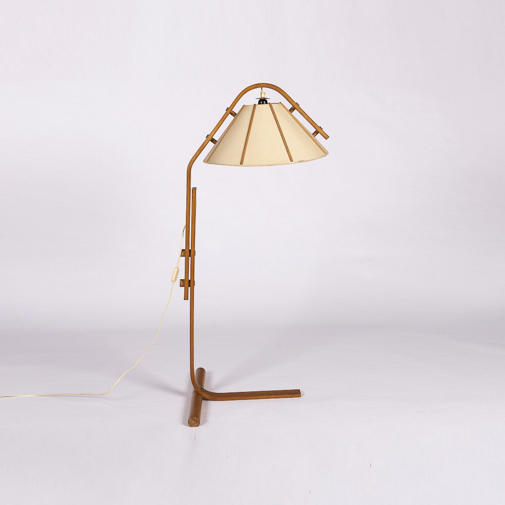 Jan-Wickelgren-floor-lamp-Side.jpg