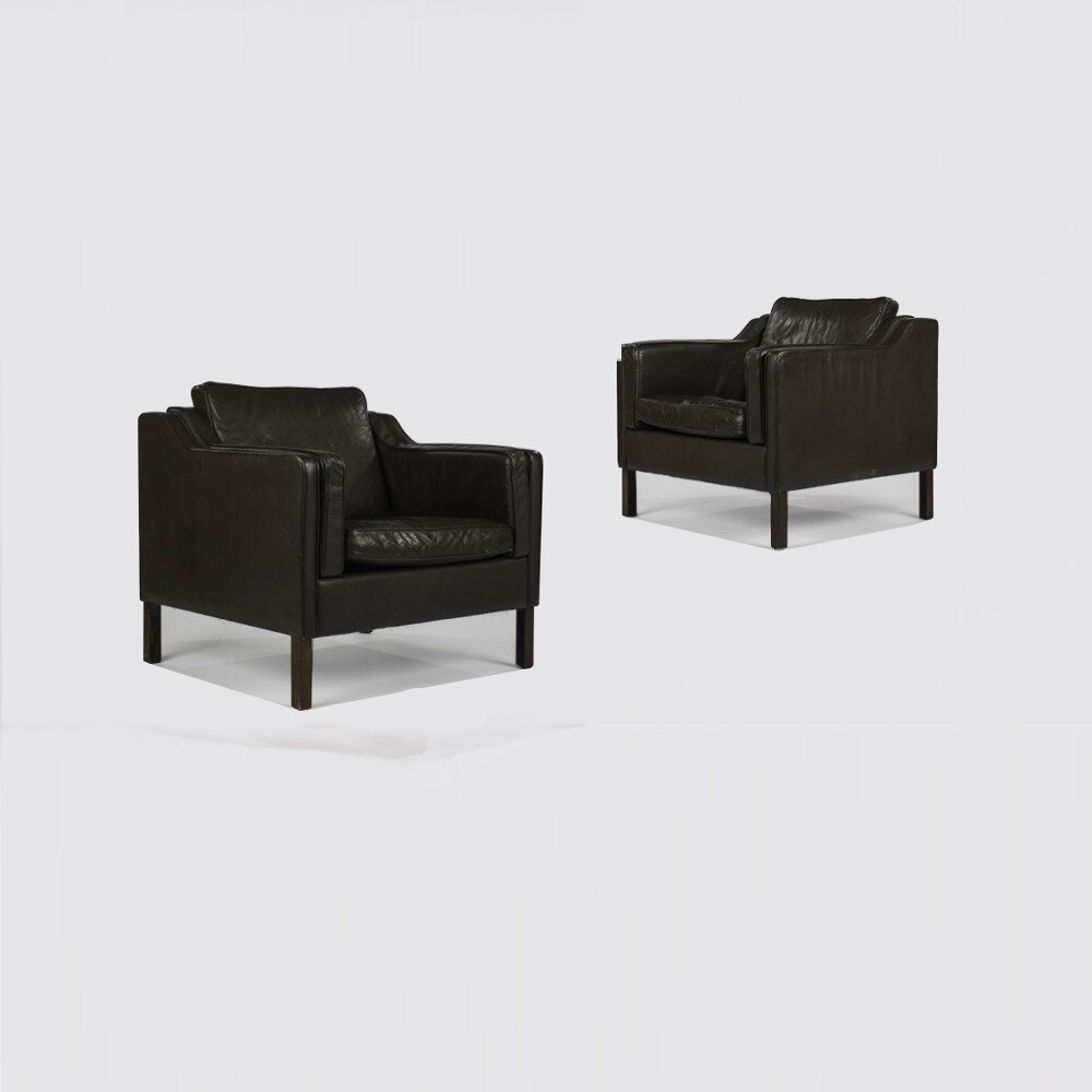 MH195-Lounge-Chairs-Brown-Pair.jpg