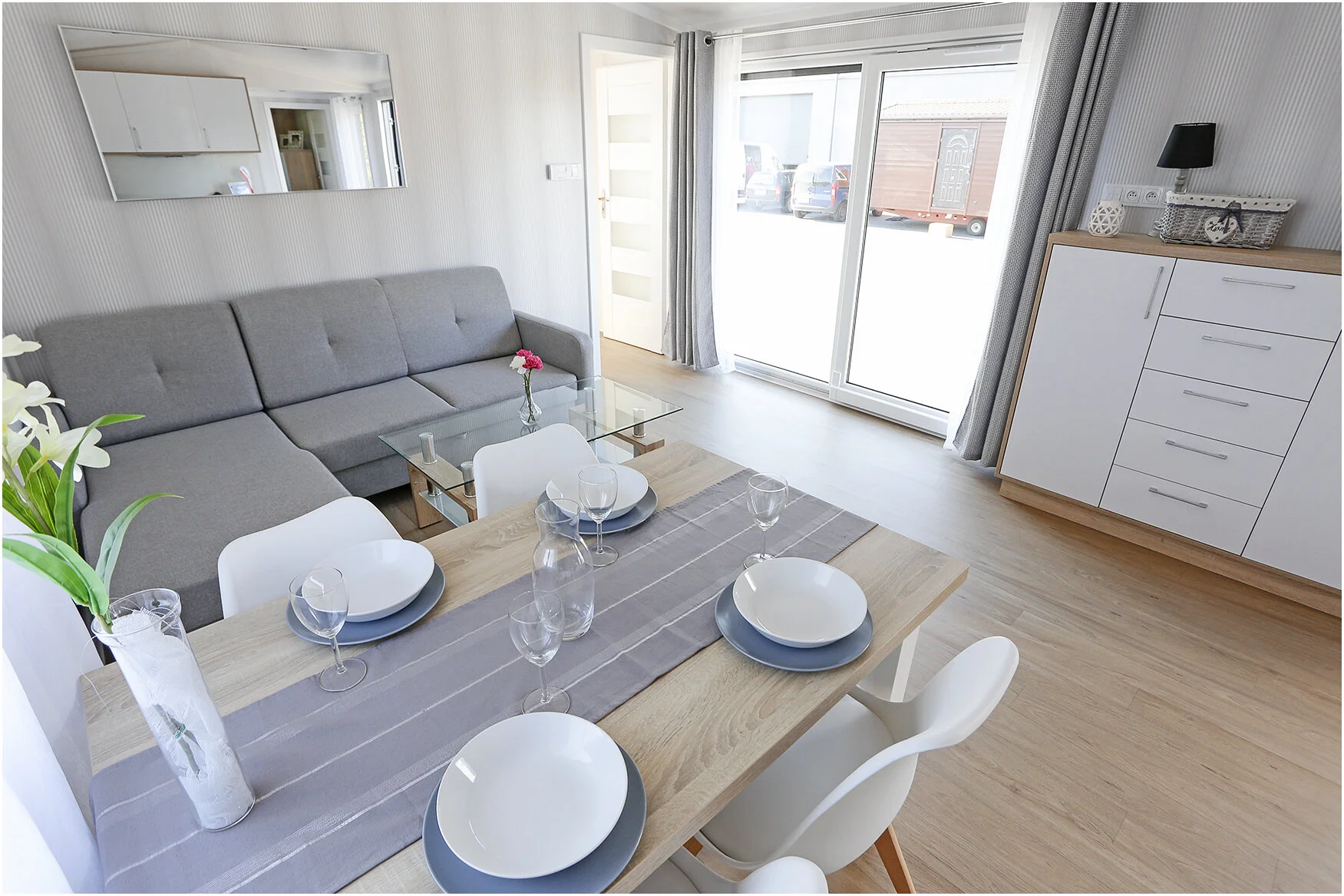 NMH 12 hörnsoffa .jpg