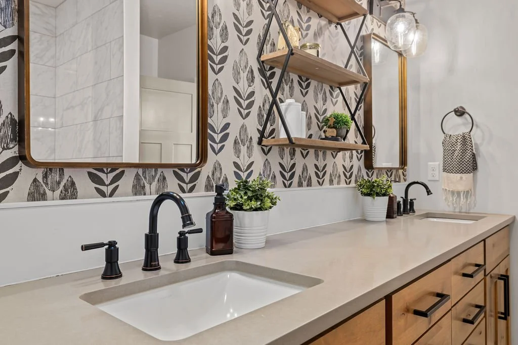 7858RiverFrontDr-84.jpg