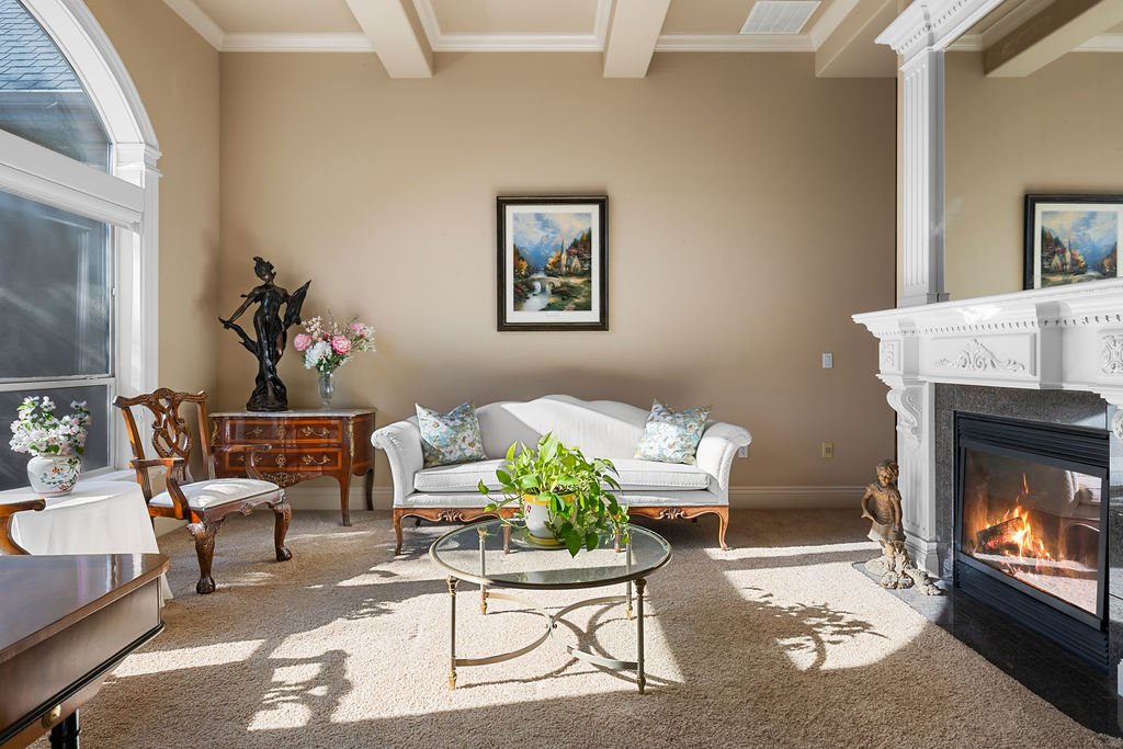 636WColchesterDr-11.jpg