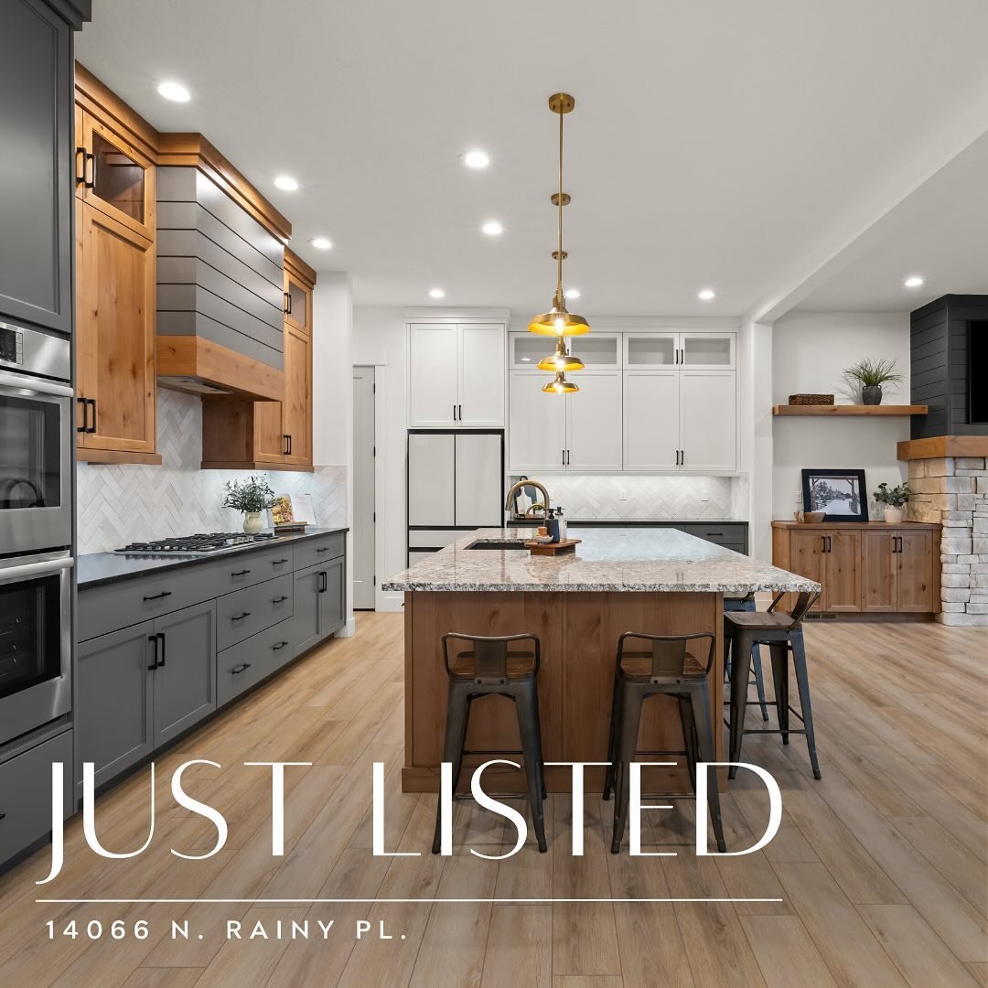 JUST LISTED ✨
⠀⠀⠀⠀⠀⠀⠀⠀⠀
14066 N Rainy Pl |  Boise, ID
⠀⠀⠀⠀⠀⠀⠀⠀⠀
Nestled in the desirable Dry Creek Ranch community, this stunning property offers unparalleled amenities and breathtaking foothill views. The main entry opens to the expansive dining roo