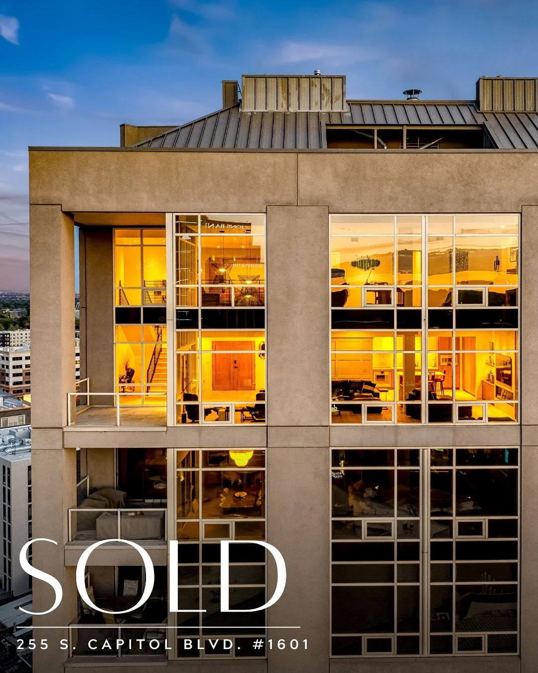SIGNIFICANT SALE ✨

255 S Capitol Blvd #1601
SOLD $1,700,000

So thrilled for our sellers on the sale of their stunning luxury condo in Downtown Boise! Perched in the Grove Hotel with views of the city and foothills, this property was truly incredibl