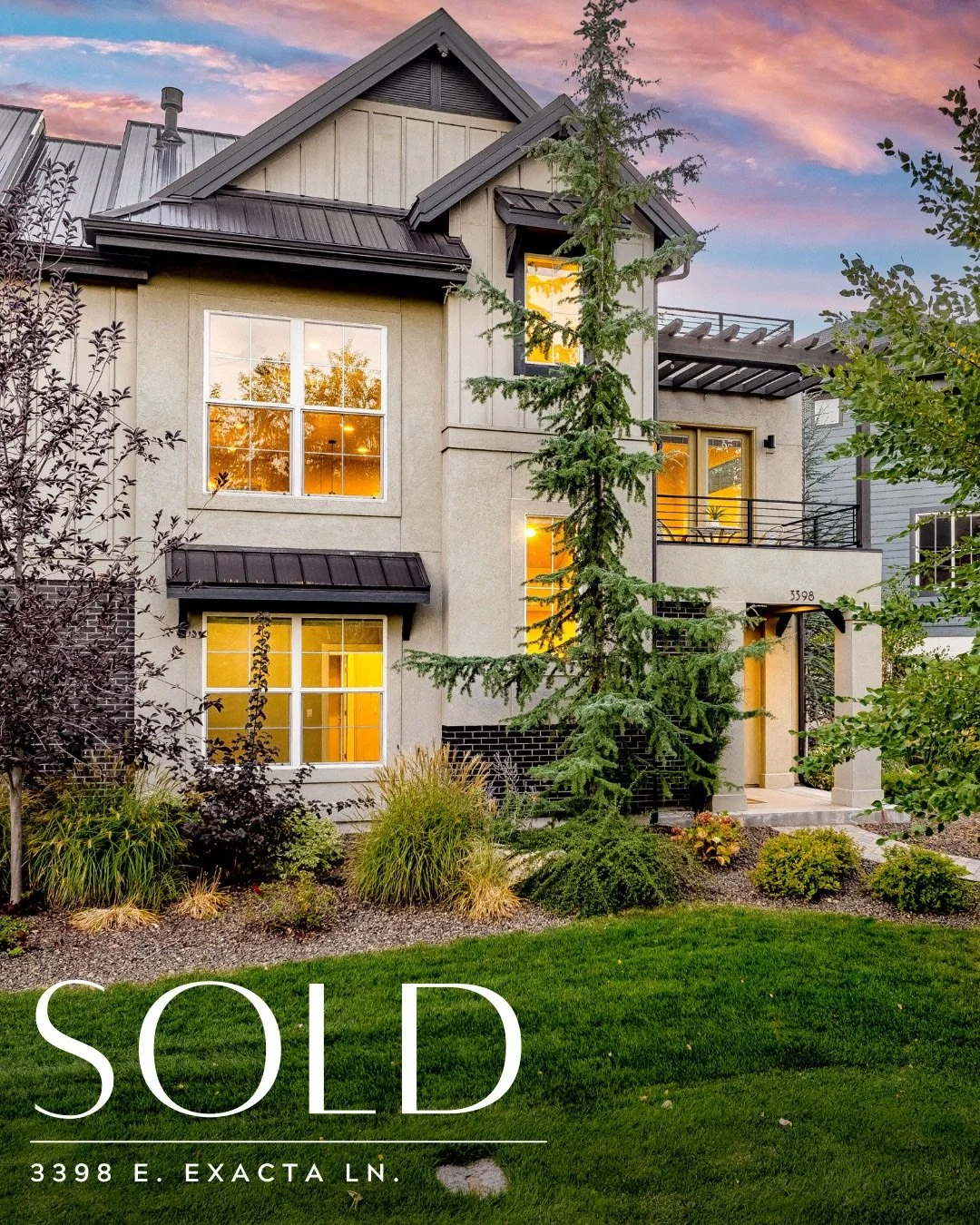 S O L D ✨
⠀⠀⠀⠀⠀⠀⠀⠀⠀
3398 E Exacta Ln
Southeast Boise, ID
⠀⠀⠀⠀⠀⠀⠀⠀⠀
This one was a dream come true for our sellers! Going under contract the same day as being listed AND the full-price offer we accepted also waived the inspection! Couldn&rsquo;t be mo