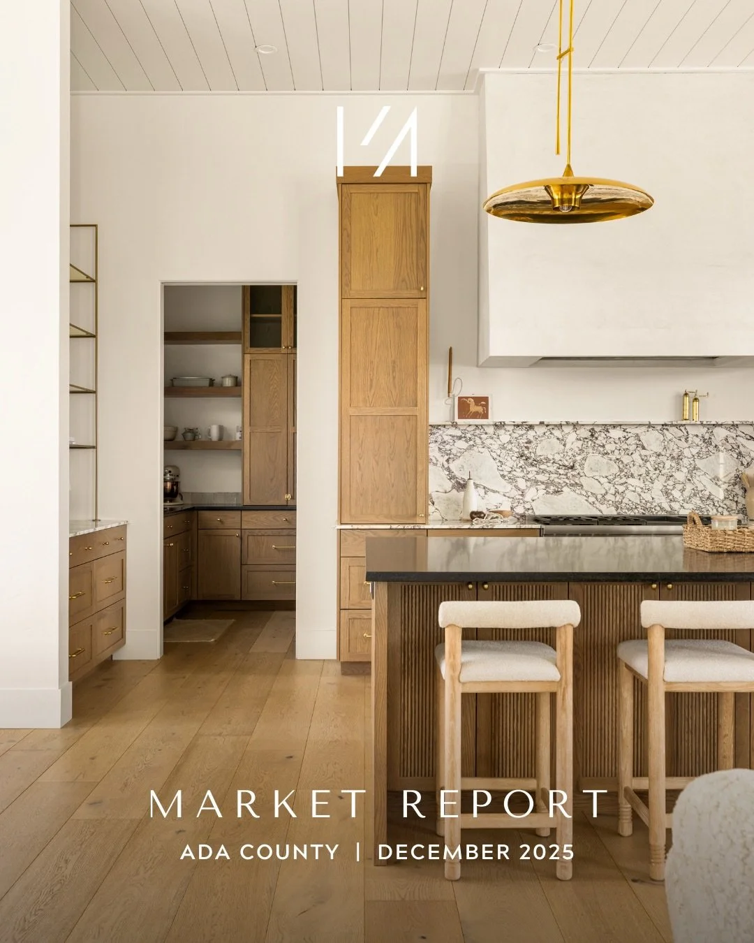 MARKET REPORT ✨
December 2025
⠀⠀⠀⠀⠀⠀⠀⠀⠀
Key Takeaways (Ada County):
-The average single-family home sold for $525,000.
-The inventory for single-family homes was 1,592
-Homes sold in 52 days.
- 691 homes sold in December.
⠀⠀⠀⠀⠀⠀⠀⠀⠀
Have questions abo