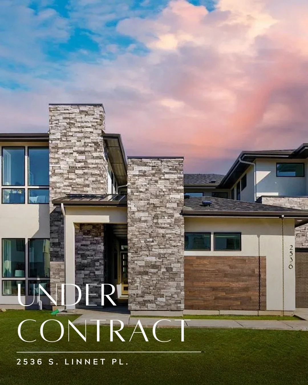 UNDER CONTRACT ✨
⠀⠀⠀⠀⠀⠀⠀⠀⠀
We are so thrilled for our buyers pending on this incredible, foothills view home in Boise&rsquo;s Harris North 🎉 
⠀
📍 2536 S Linnet Pl, Boise
🏡 5,080 SF | 5 Bed | 4.5 Bath | 4 Car Garage
⠀⠀⠀⠀⠀⠀⠀⠀
Interested in buying or
