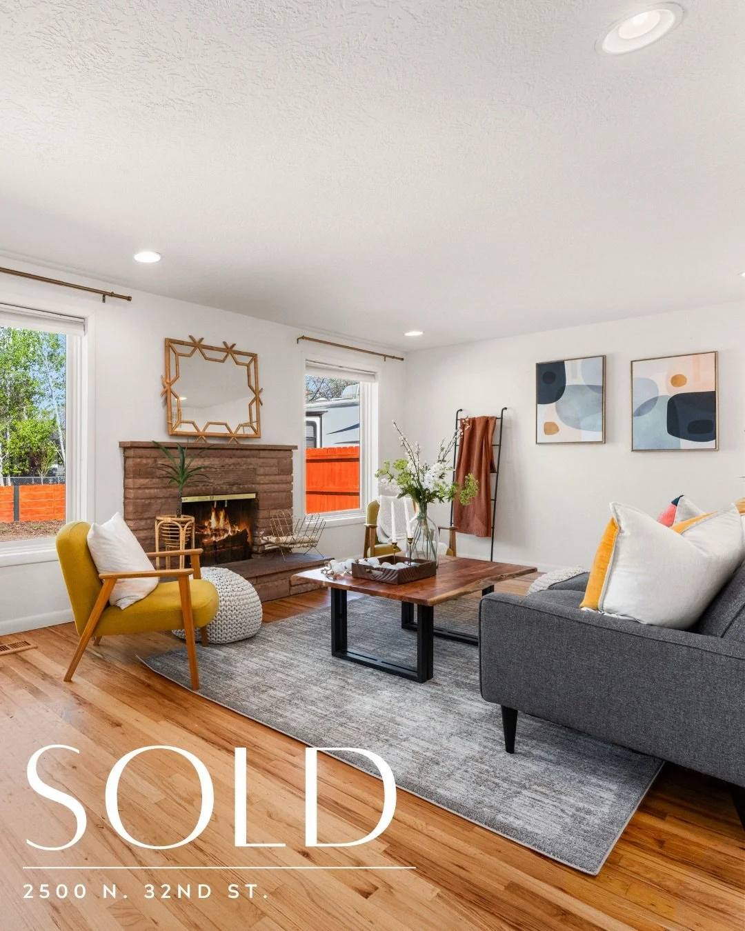 S O L D ✨
⠀⠀⠀⠀⠀⠀⠀⠀⠀
2500 N 32nd St
North End - Boise, ID
⠀⠀⠀⠀⠀⠀⠀⠀⠀
So thrilled for our sellers on the sale of their charming North End home! We were under contract with an over-asking offer only 3 days from listing  and closed within 15 days 🥂
⠀⠀⠀⠀⠀