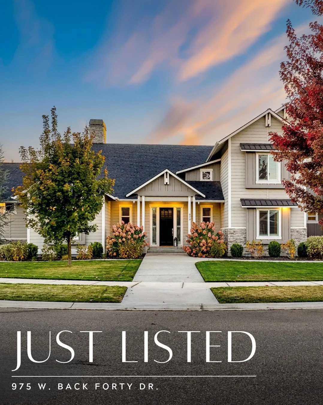 JUST LISTED ✨

Luxury, location, and total flexibility on a ~1/3-acre corner lot in Mace River Ranch!

📍 975 W Back Forty Dr, Eagle
💎 Offered at $1,644,000

3,854 SF | 6 Bed | 4 Bath
4-Car Garage

The Quick Details: 
-Main-level primary suite + che