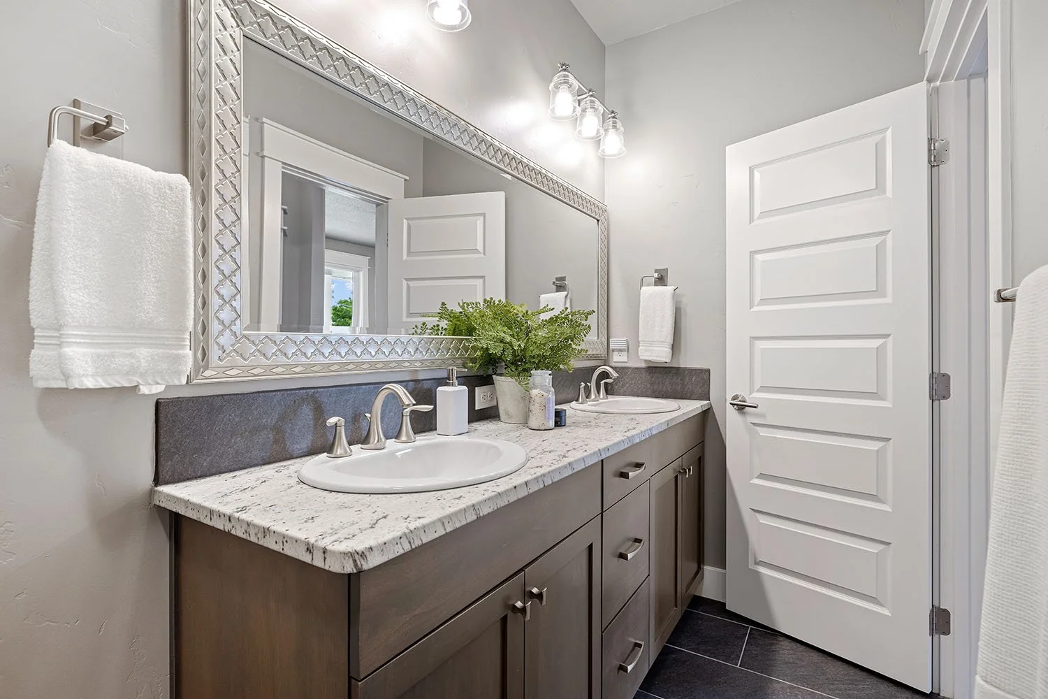 2943NSelkirk-72 resized.jpg