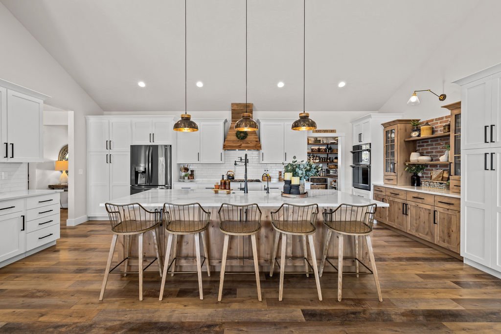 7858RiverFrontDr-33.jpg