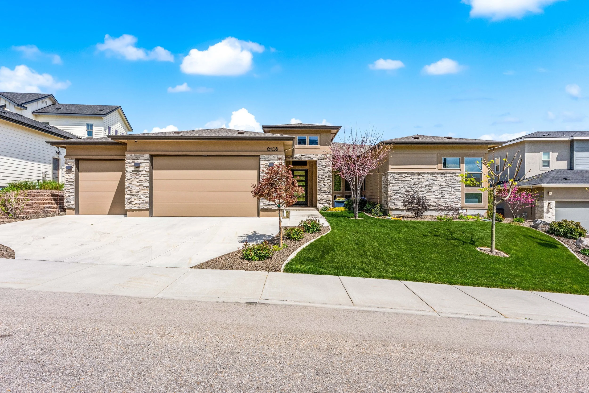 6108 E Barber Dr-3.jpg