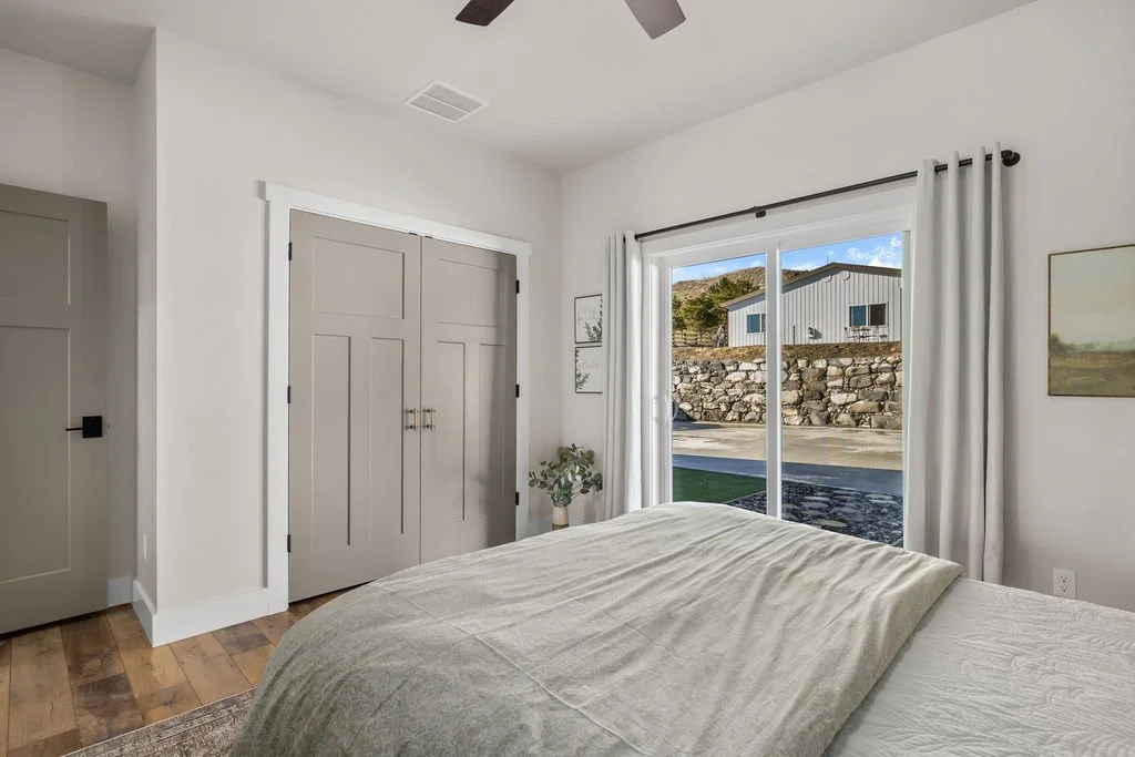 7858RiverFrontDr-87.jpg