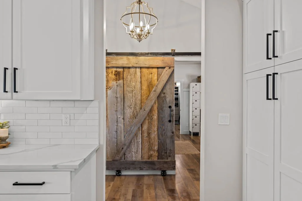 7858RiverFrontDr-51.jpg