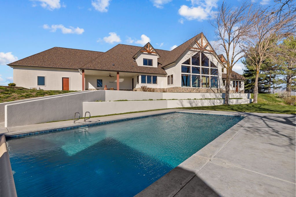3889NHollDr-96.jpg