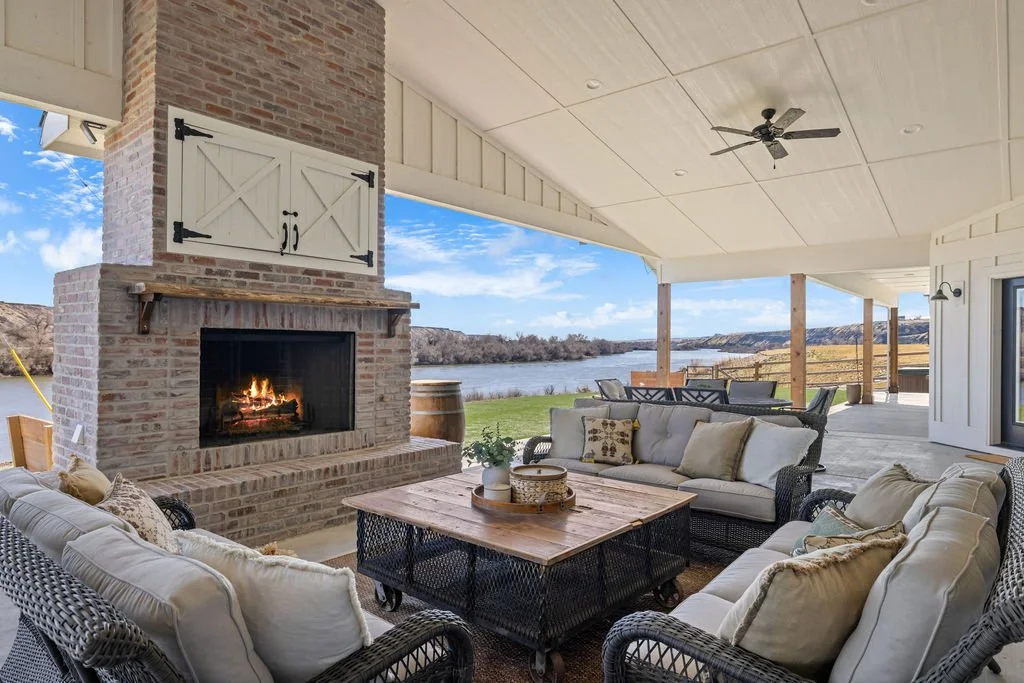 7858RiverFrontDr-93.jpg