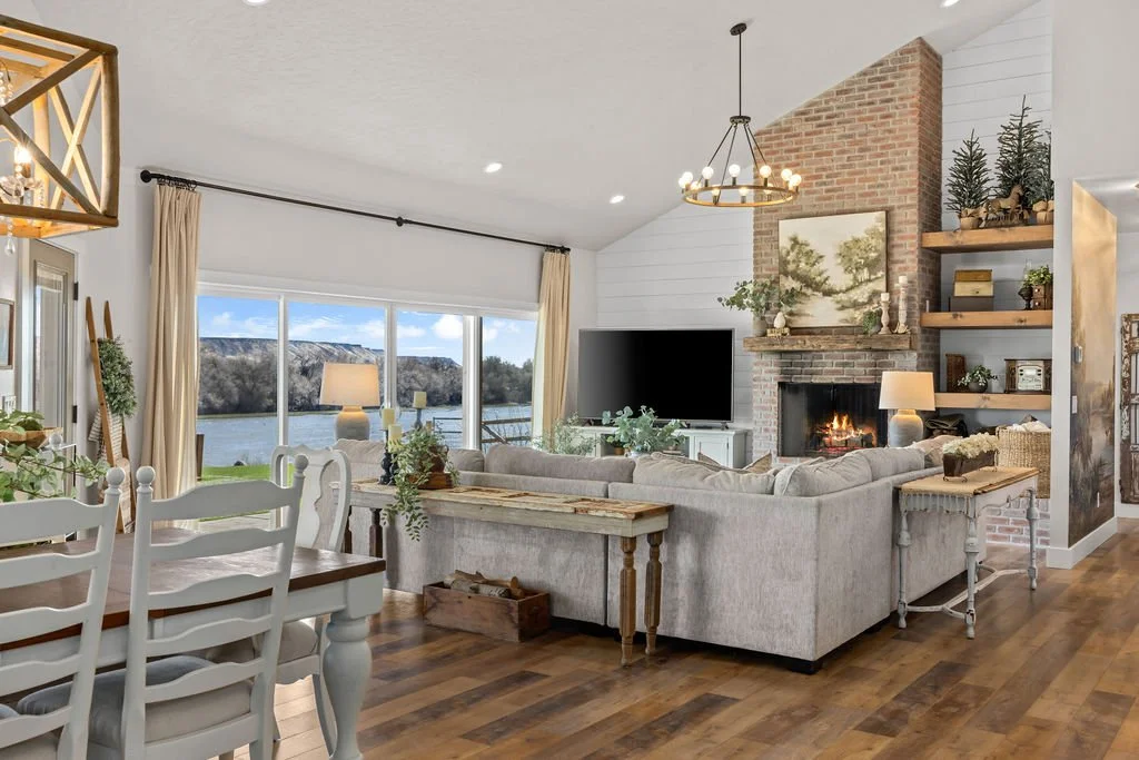 7858RiverFrontDr-21.jpg