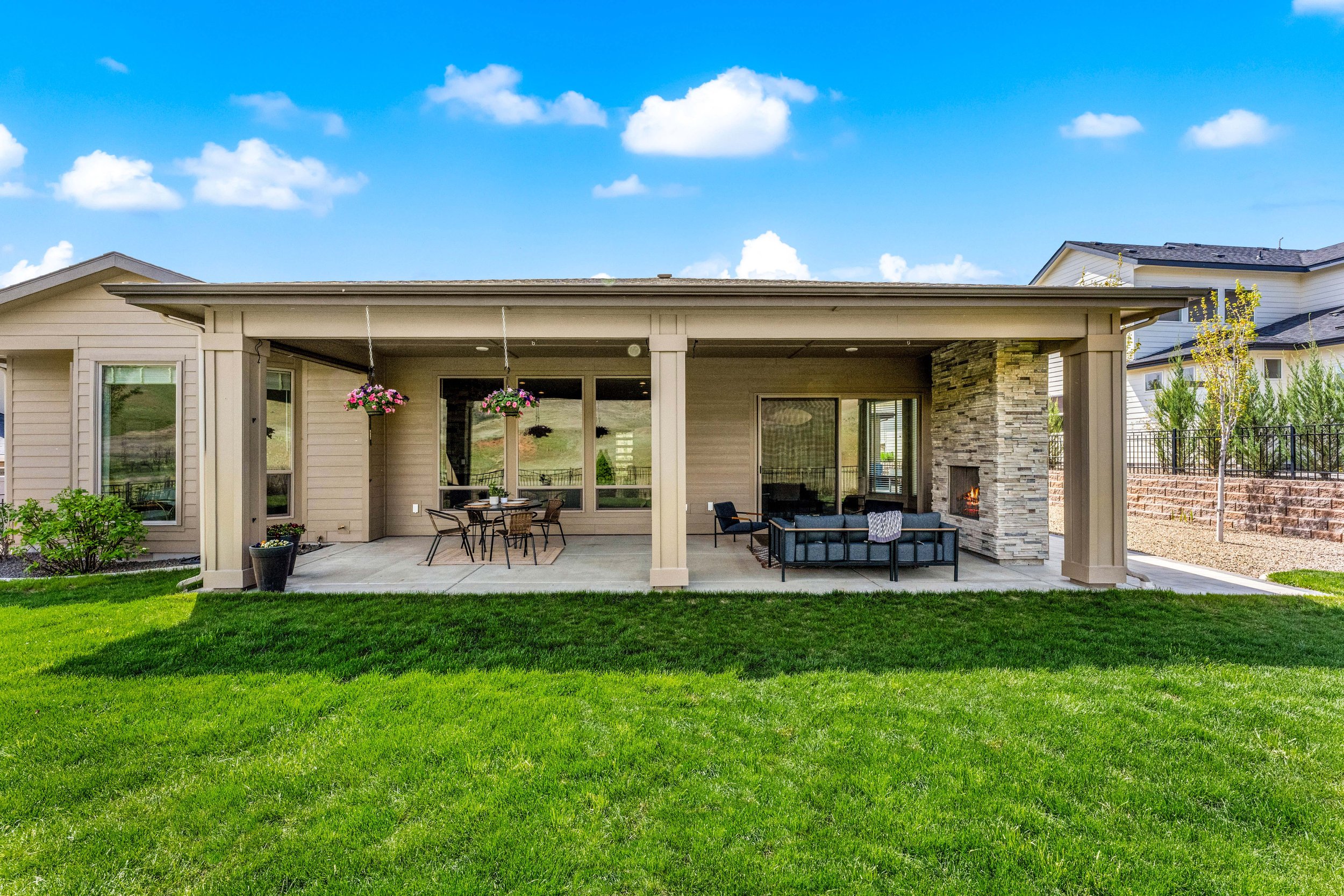 6108 E Barber Dr-14.jpg