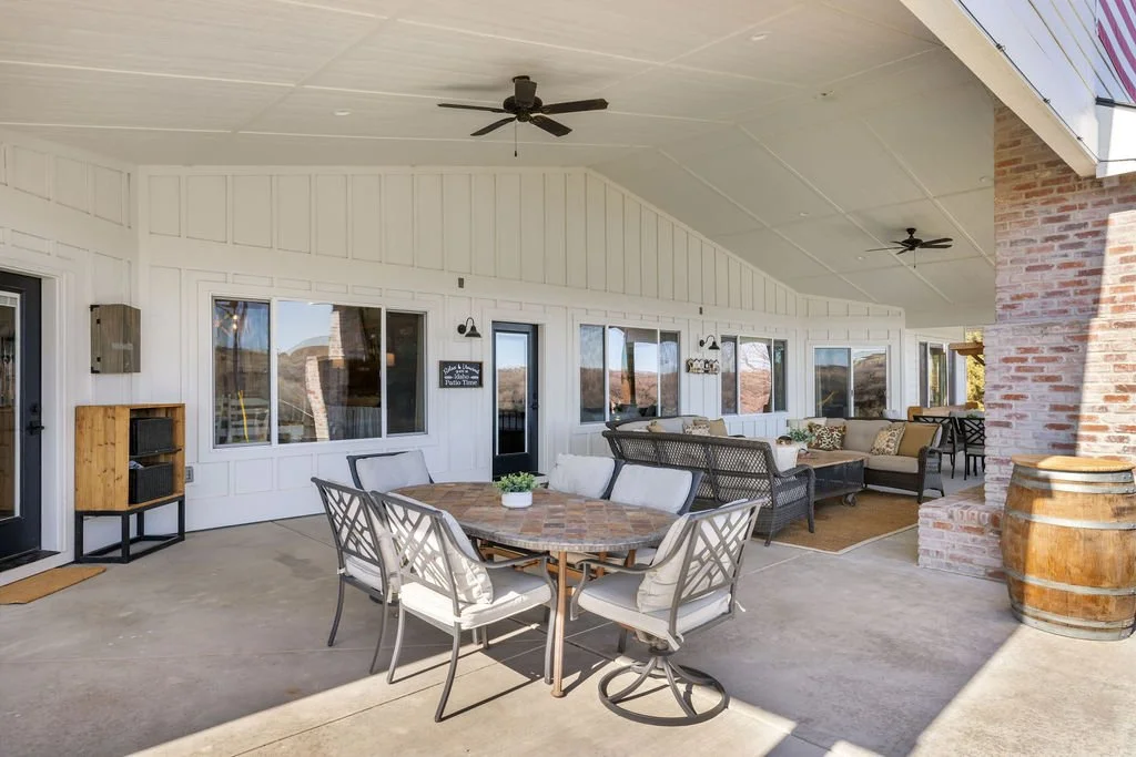 7858RiverFrontDr-100.jpg