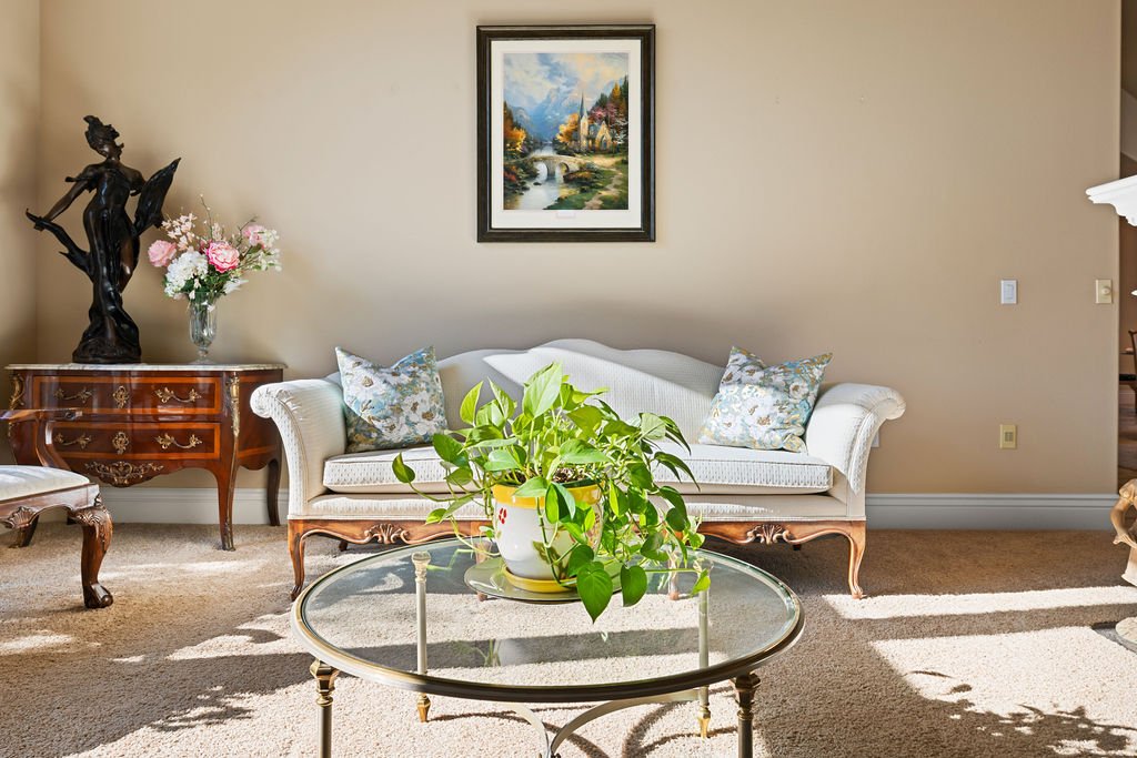 636WColchesterDr-17.jpg
