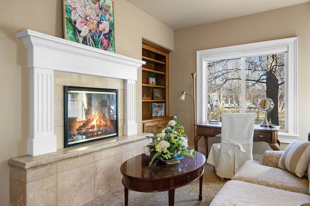 636WColchesterDr-53.jpg
