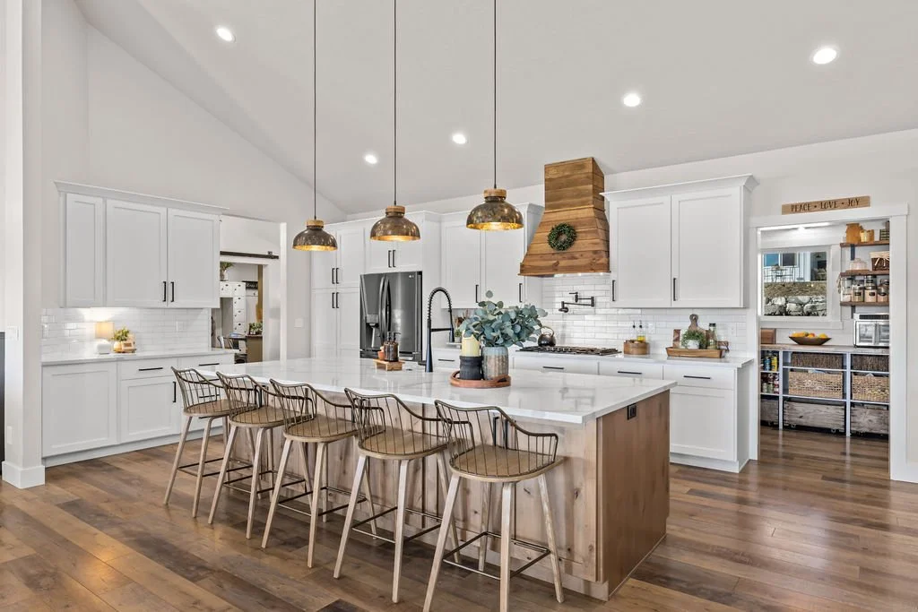 7858RiverFrontDr-32.jpg
