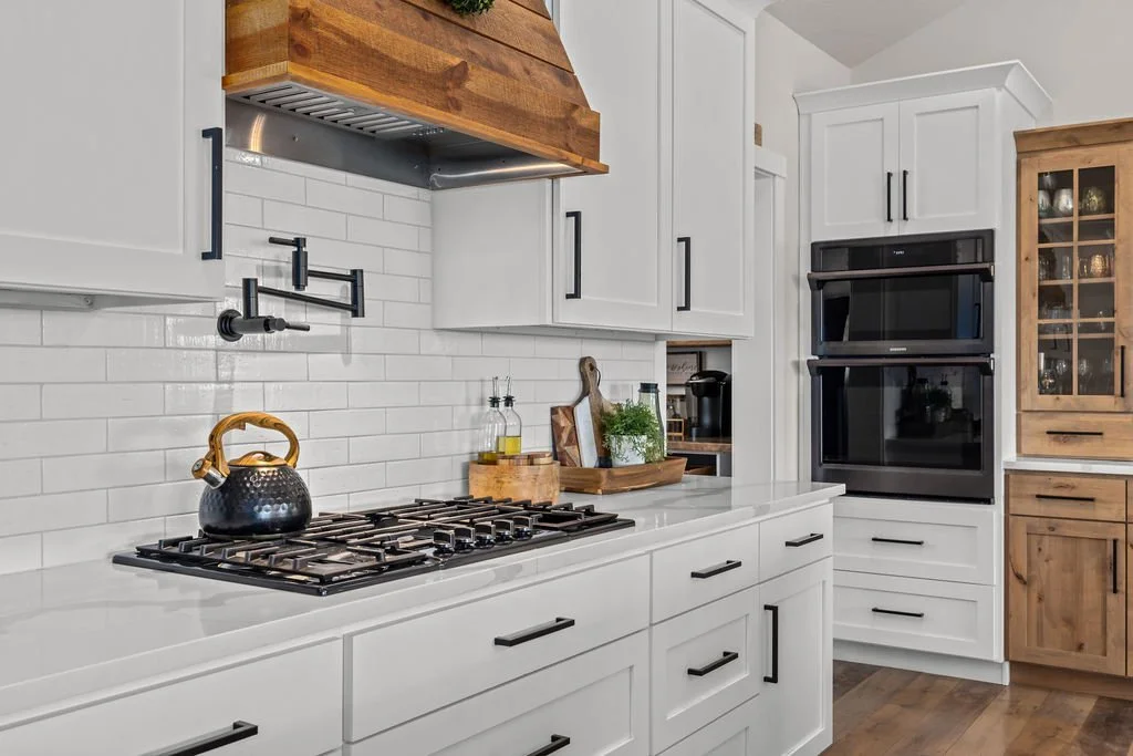 7858RiverFrontDr-45.jpg