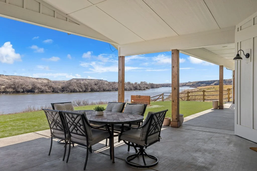 7858RiverFrontDr-97.jpg