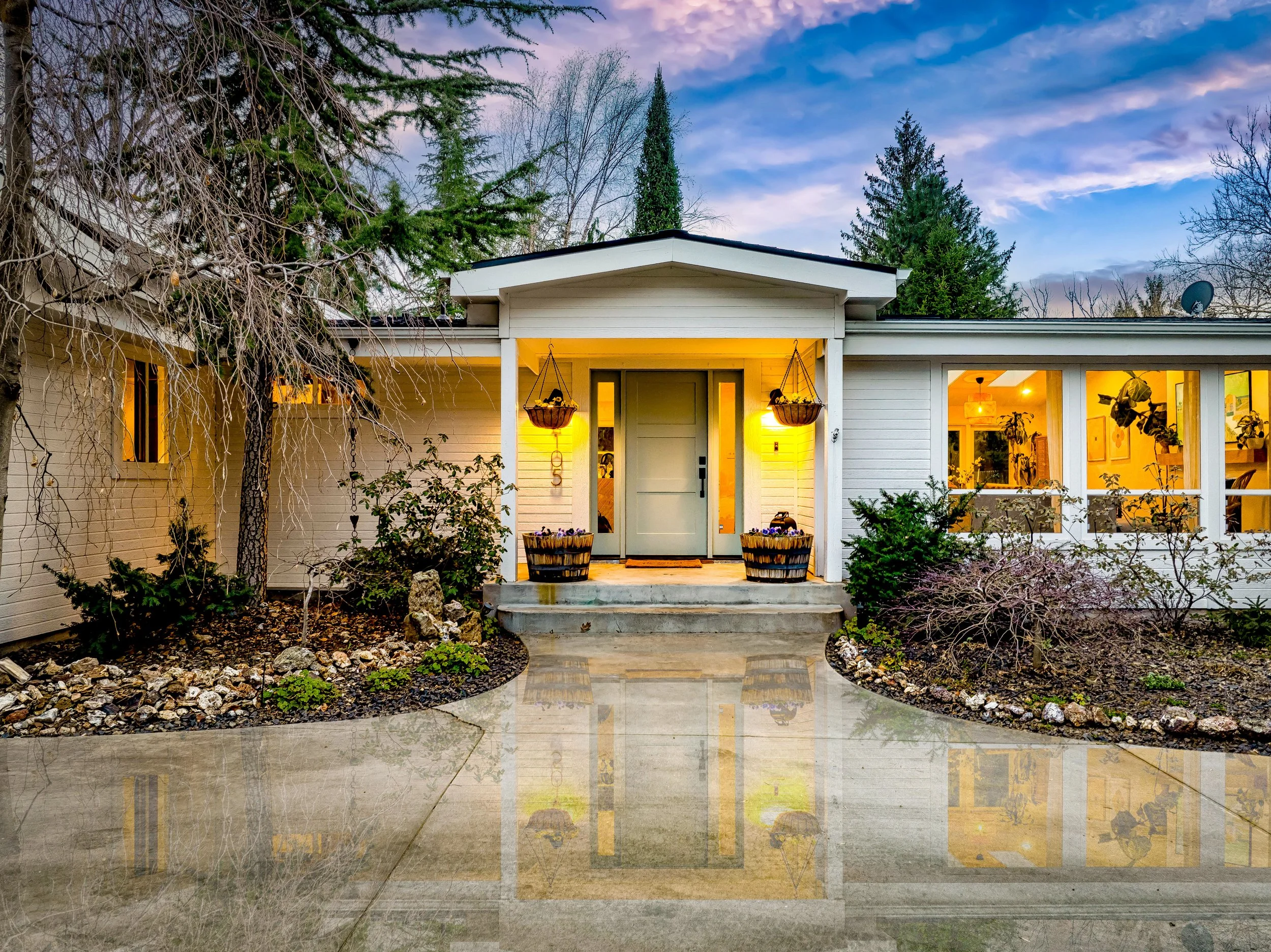 Aerial View_32wet.jpg