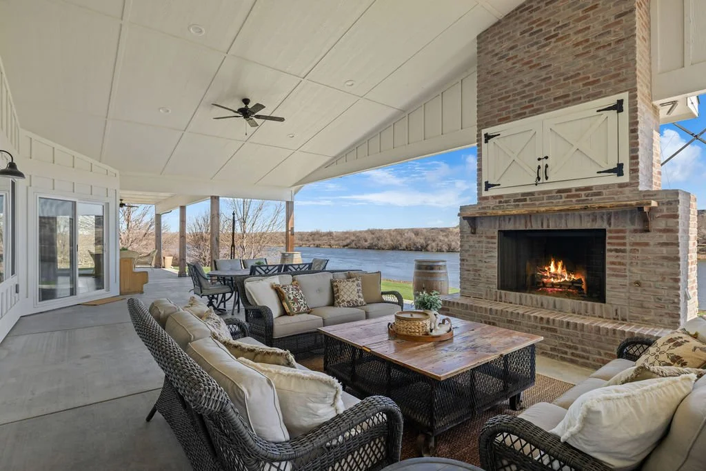 7858RiverFrontDr-94.jpg