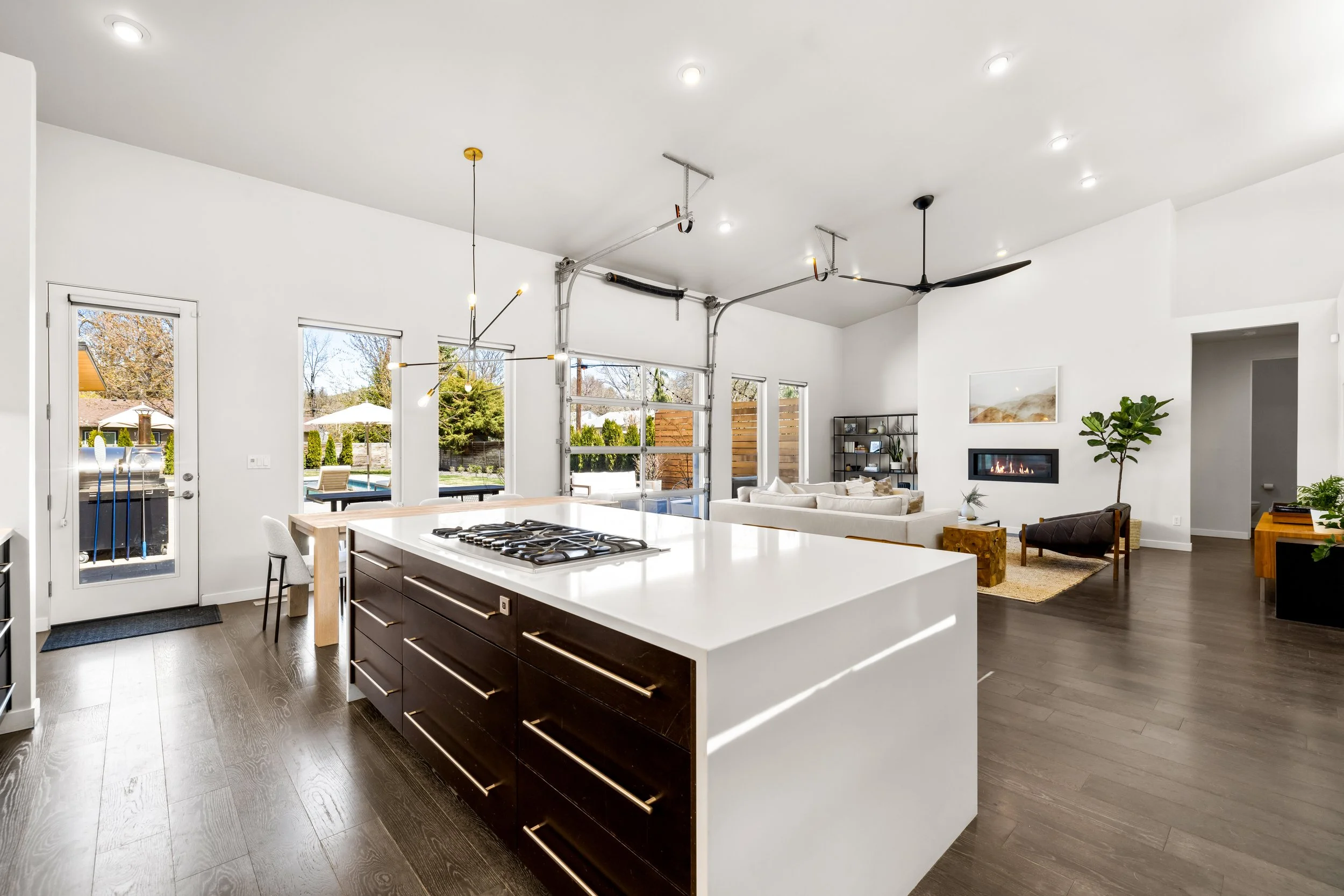 2318WDoraLn-21.jpg