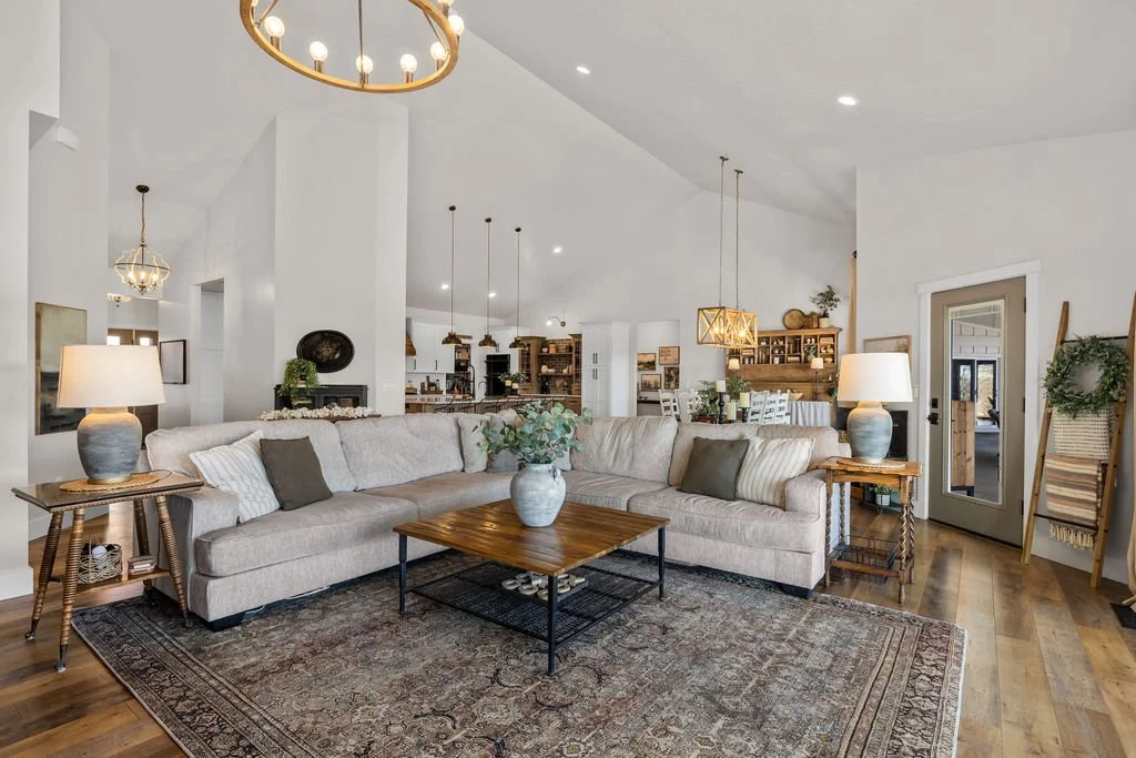 7858RiverFrontDr-15.jpg
