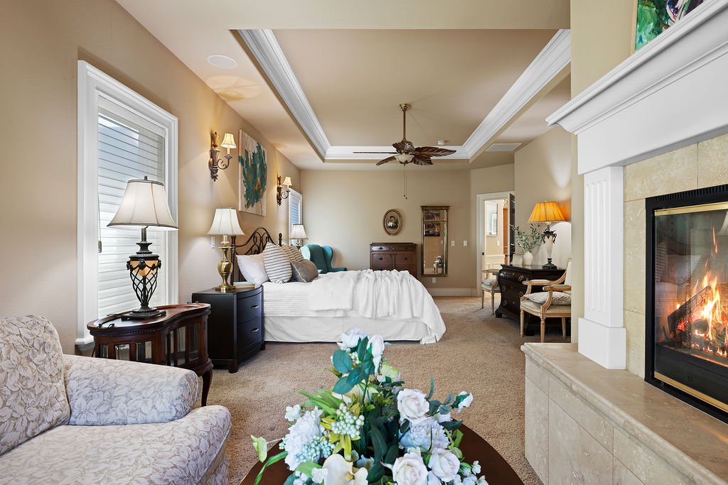 636WColchesterDr-54.jpg